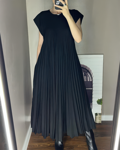 Plissiertes Maxikleid – Fließende Eleganz mit mühelosem Charme