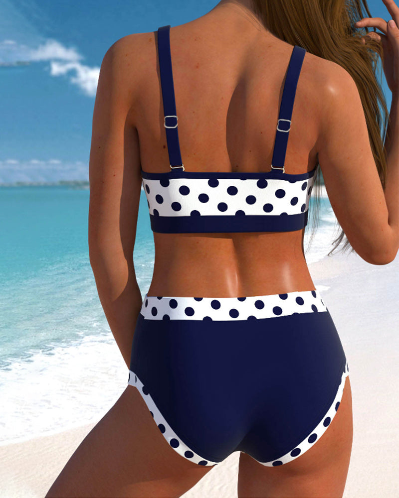 Zweiteiliger Bikini – Entfessle dein Selbstbewusstsein am Strand
