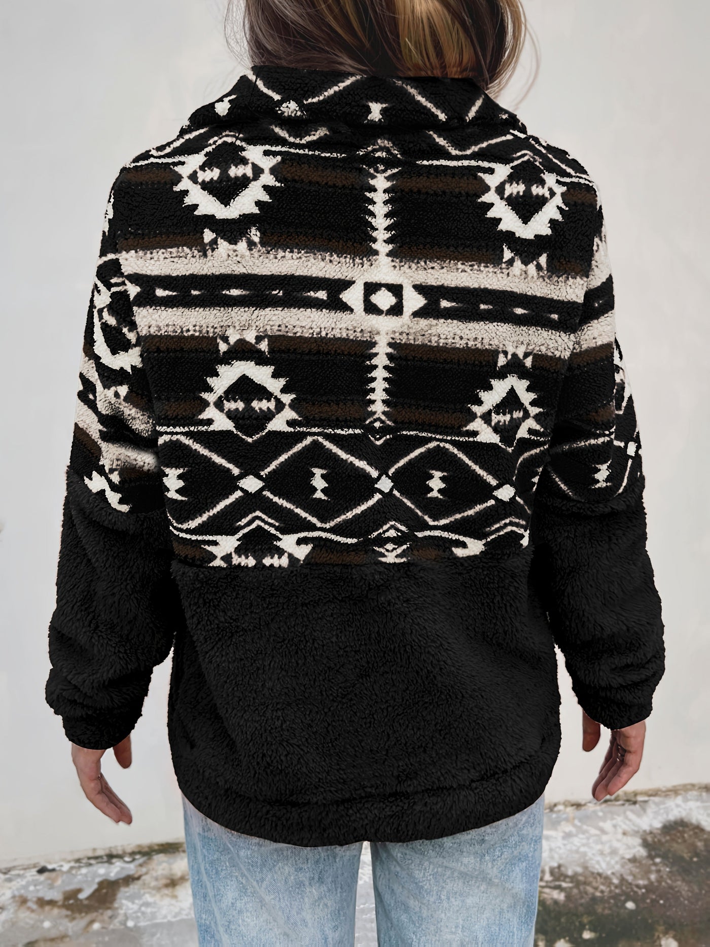 Gemusterter Fleece-Pullover – Warmer Stil mit gemütlichem Selbstvertrauen
