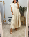 Plissiertes Maxikleid – Fließende Eleganz mit mühelosem Charme