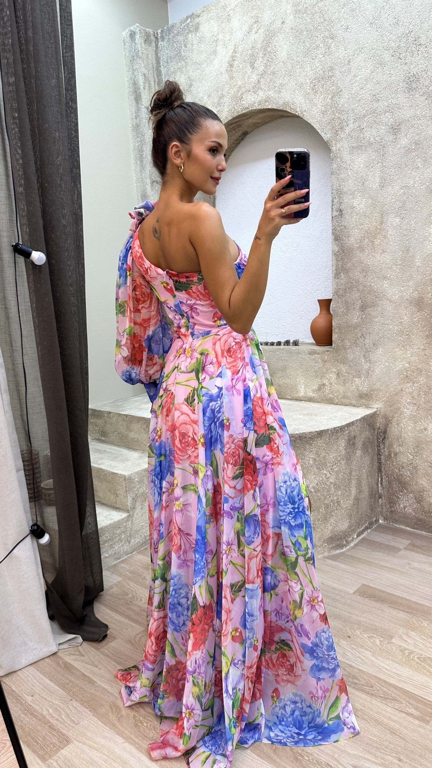 Elegantes Fließendes Kleid – Entfessle Deine Innere Eleganz