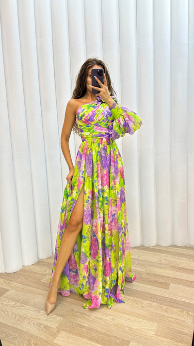 Elegantes Fließendes Kleid – Entfessle Deine Innere Eleganz