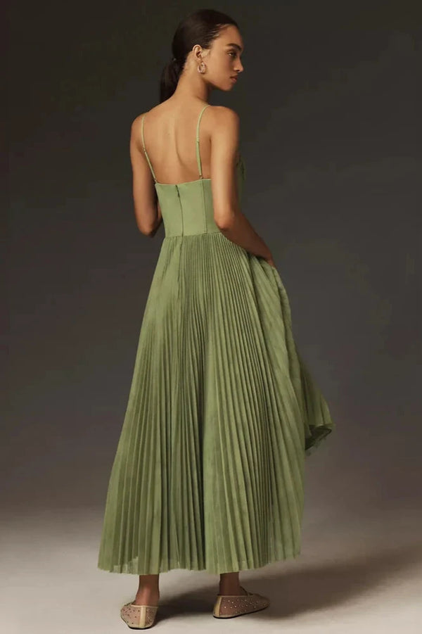 Plissiertes Midikleid – Raffinierte Eleganz mit Zeitlosem Reiz
