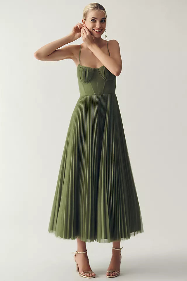 Plissiertes Midikleid – Raffinierte Eleganz mit Zeitlosem Reiz