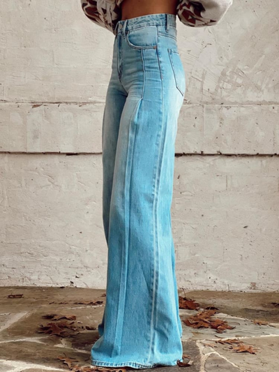 Klassische Jeans mit weitem Bein – Müheloser Stil für selbstbewusste Frauen