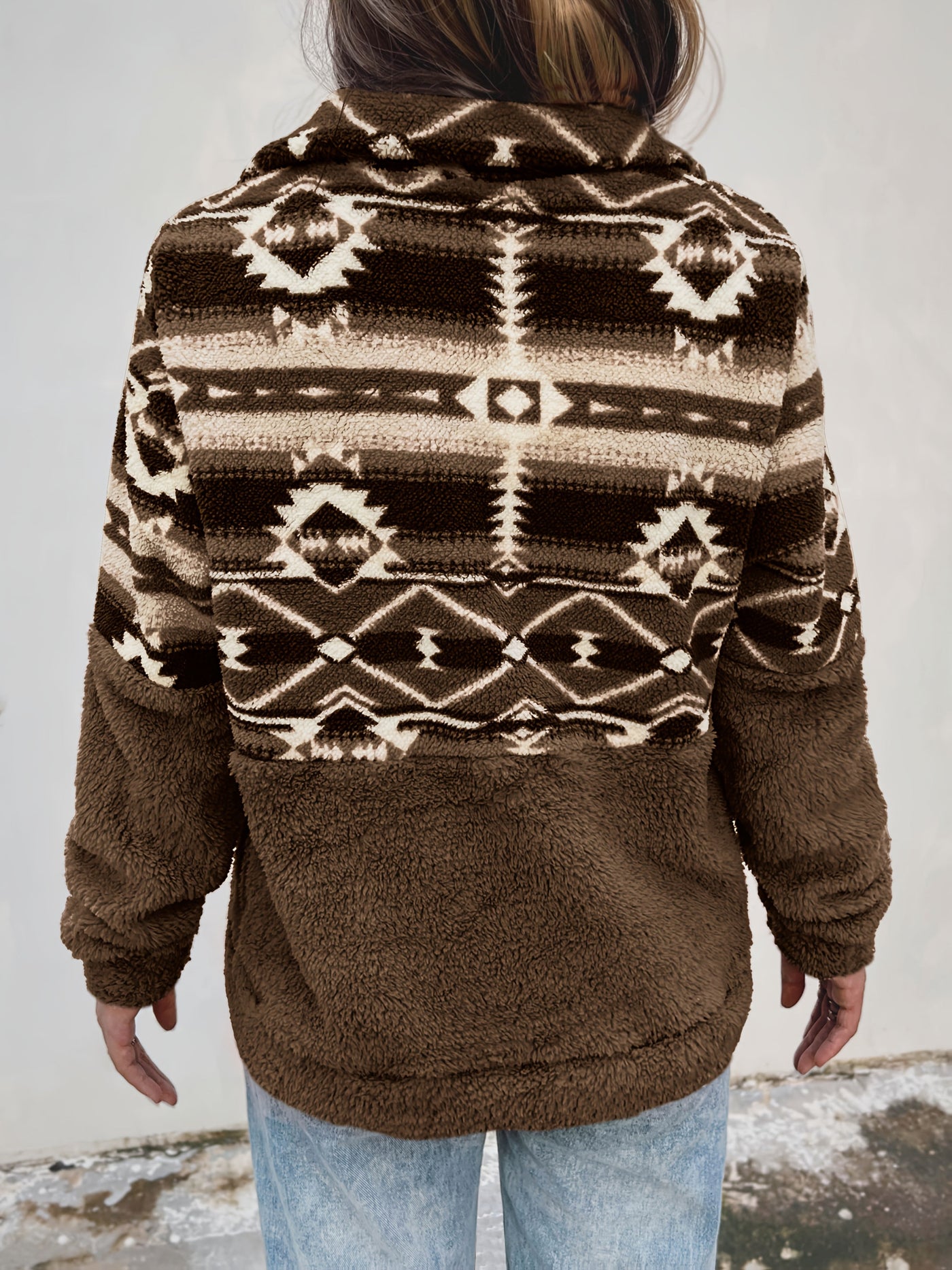 Gemusterter Fleece-Pullover – Warmer Stil mit gemütlichem Selbstvertrauen