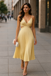 Plissiertes Midikleid – Mühelose Eleganz mit modernem Touch
