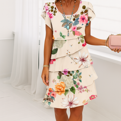 Volantkleid im Blumenmuster – Für einen romantischen Sommerlook