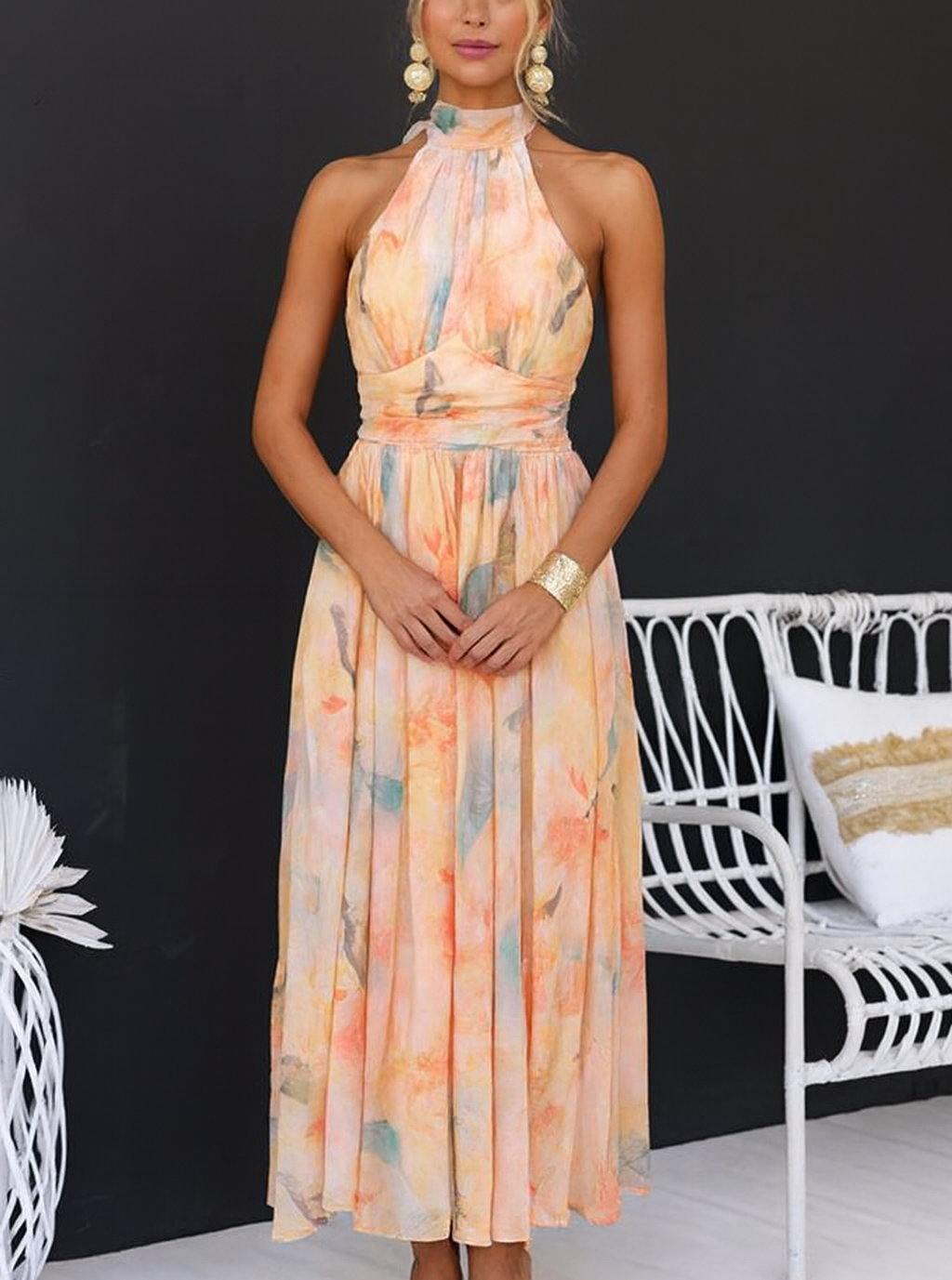 Halterneck-Maxikleid - Kleid für Selbstbewusstsein und Eleganz
