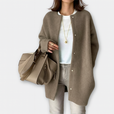 Minimalistischer Cardigan – Müheloser Chic für jeden Tag