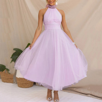 Tüllkleid mit Halterneck – Zeitlose Eleganz für Unvergessliche Nächte