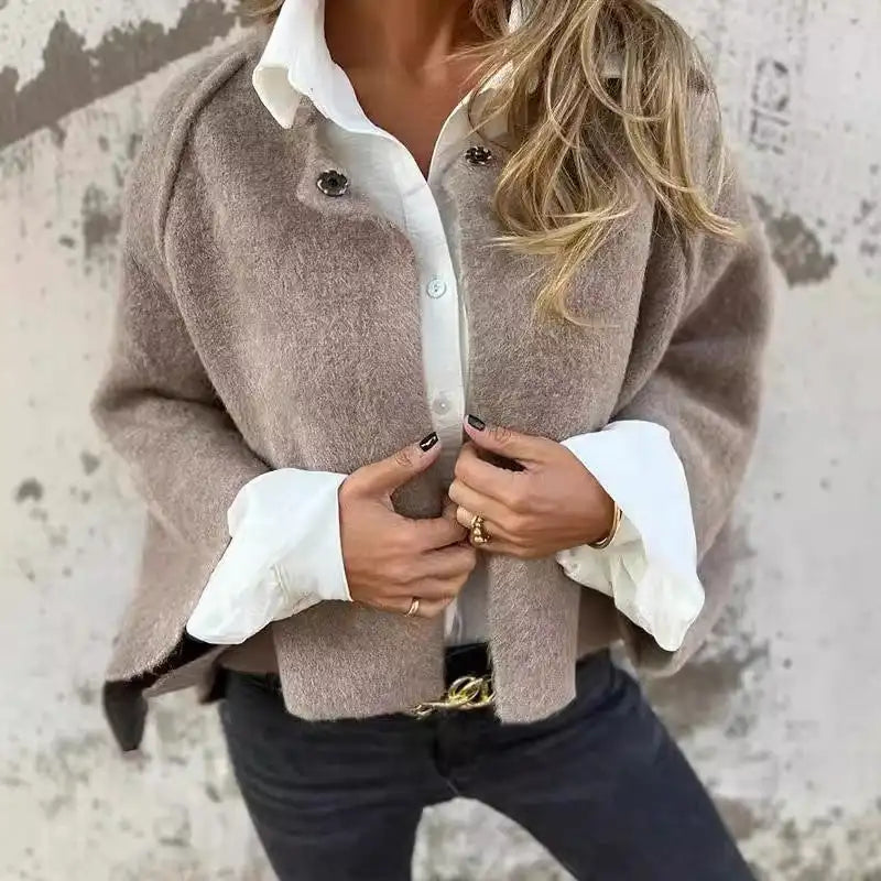 Kurz geschnittene Wolljacke – Moderne Eleganz mit Müheloser Raffinesse