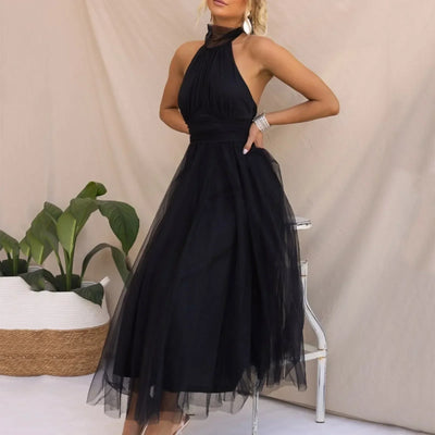 Tüllkleid mit Halterneck – Zeitlose Eleganz für Unvergessliche Nächte