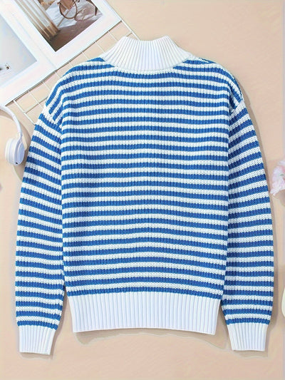 Gestreifter Reißverschluss-Pullover – Frische Ausstrahlung mit entspannter Selbstsicherheit