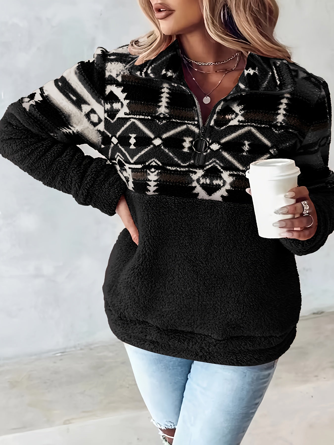 Gemusterter Fleece-Pullover – Warmer Stil mit gemütlichem Selbstvertrauen