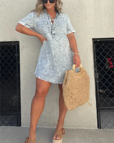 Denim-Minihemdkleid – Lässige Coolness für Mühelose Tage