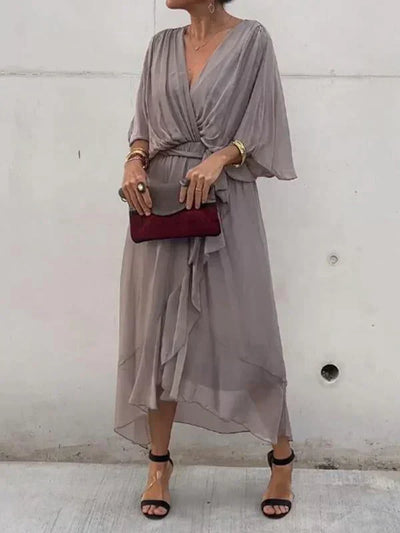 Maxikleid mit V-Ausschnitt und Gürtel – mühelose Eleganz für jeden Anlass