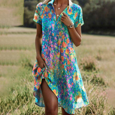 Kurzes Sommerkleid – Blumiger Charme & Lässige Eleganz